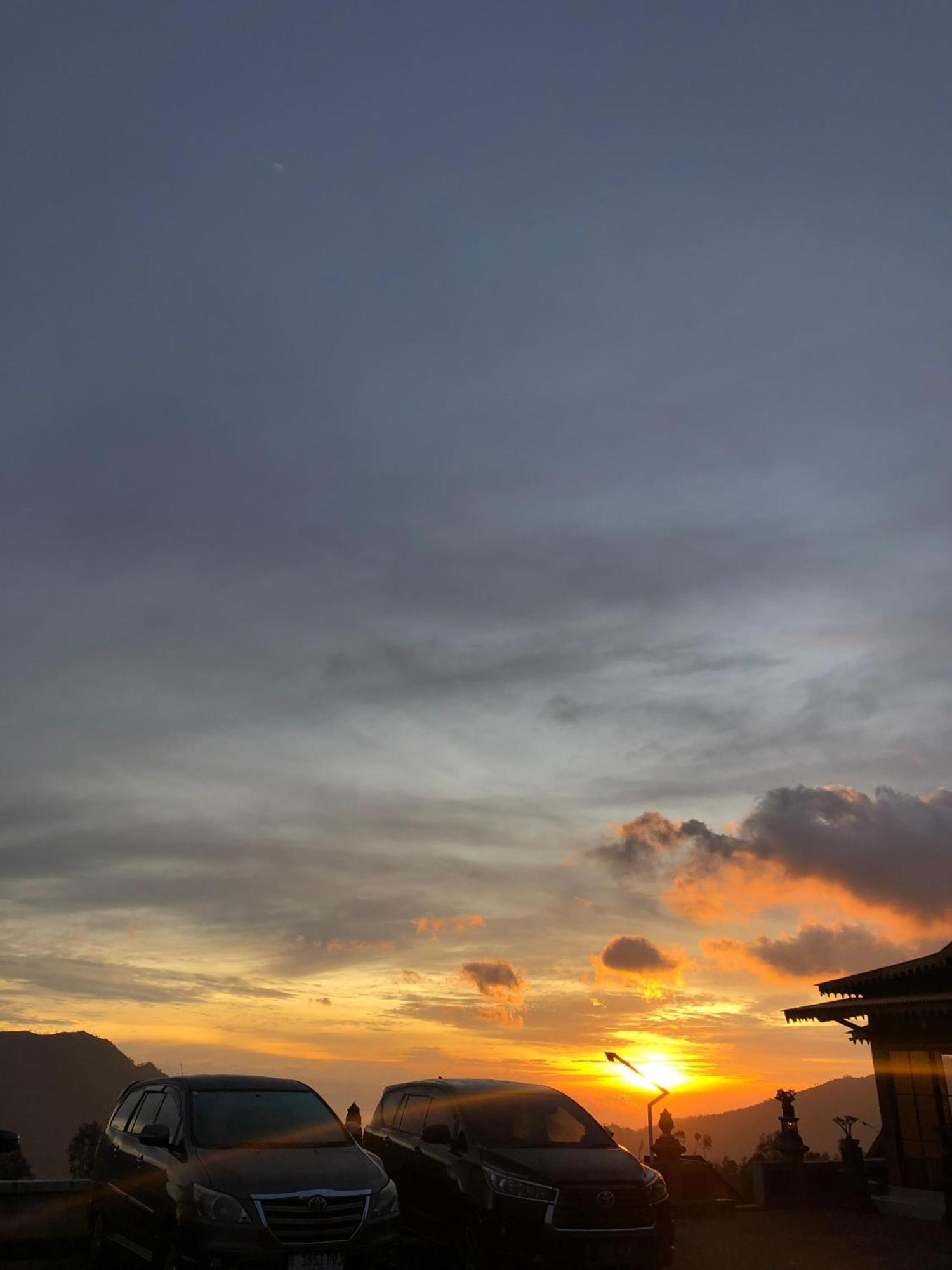 Parama Bromo Hotel Ngadisari Exteriör bild